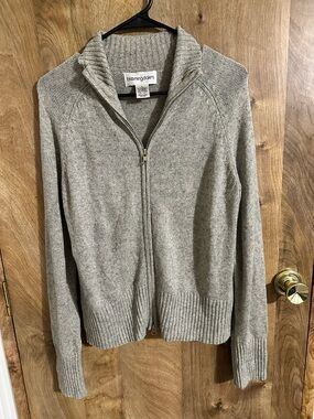 Bloomingdale's Light Gray Zip-Front Knit Cardigan